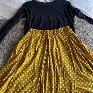Lularoe flowy skirt with pockets!